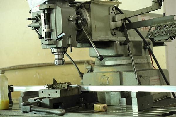 自動(dòng)噴膠機(jī)廠家