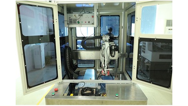 江蘇全自動點膠機