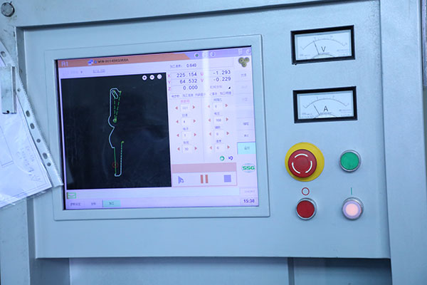 深圳多功能自動(dòng)點(diǎn)膠機(jī)