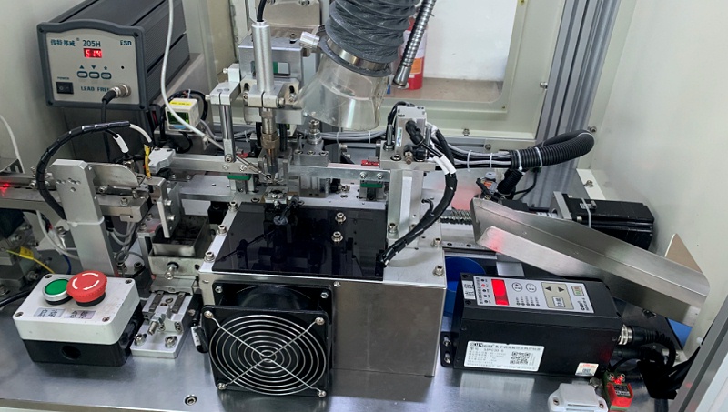 焊錫機(jī)局部圖片