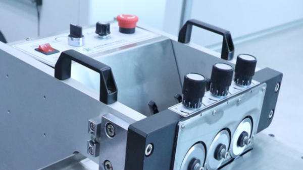 深圳燈條分板機-全自動分板機-手推分板機現(xiàn)貨供應