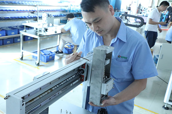 南京點膠機廠家