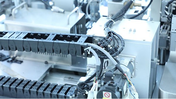 自動(dòng)點(diǎn)膠機(jī)哪個(gè)品牌好