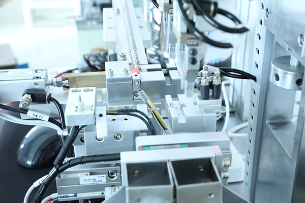 uv膠自動點膠機(jī)定制