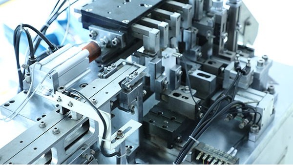 半自動(dòng)點(diǎn)膠機(jī)多少錢